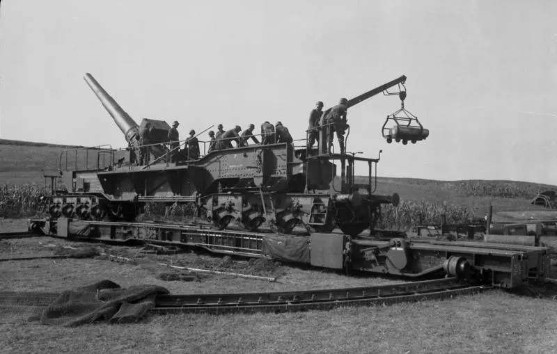 24 cm Theodor Kanone (E)