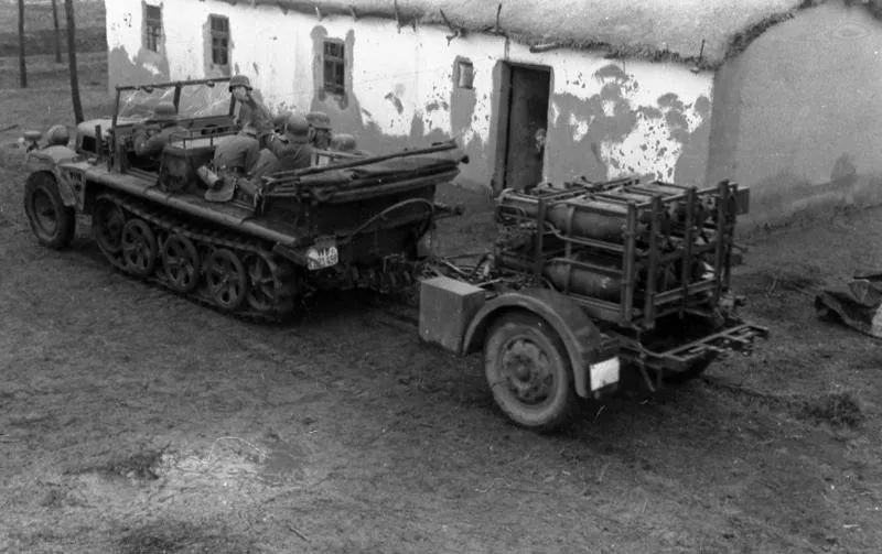 28/32 cm Nebelwerfer 41 roket fırlatıcı