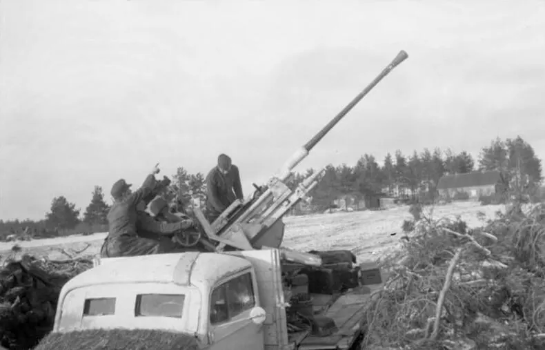 3,7 cm FlaK 37 hava savunması topu