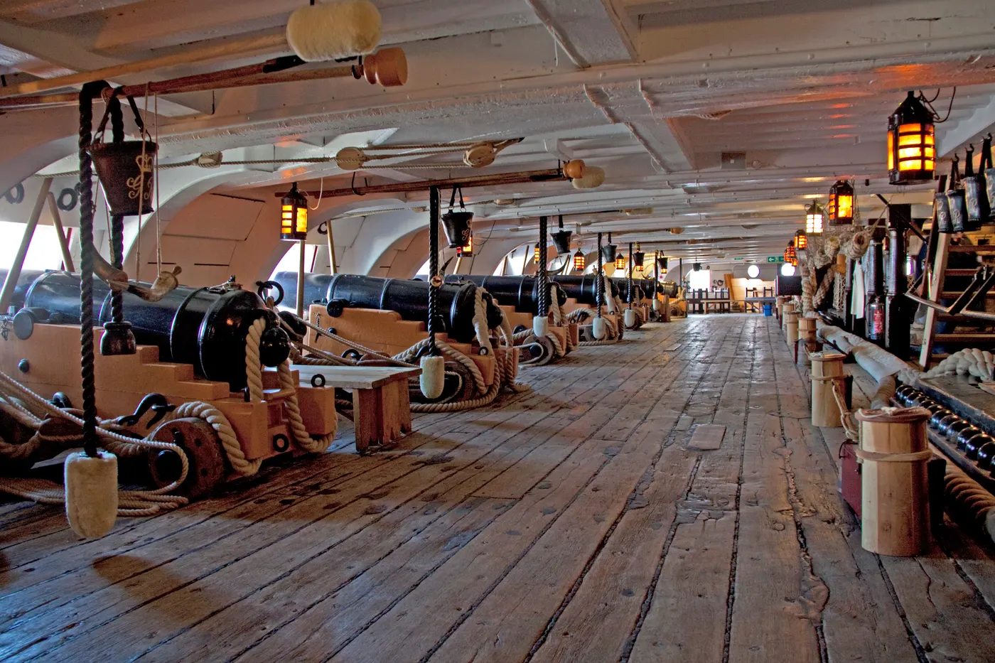32 pounder 56 cwt gun