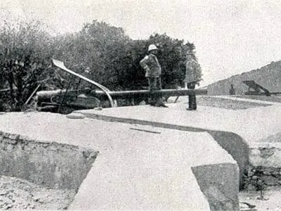4.7 inç/50 Mark 3 Armstrong topçusu