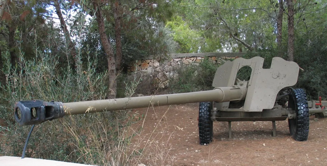 85 mm Tümen Topu D-44