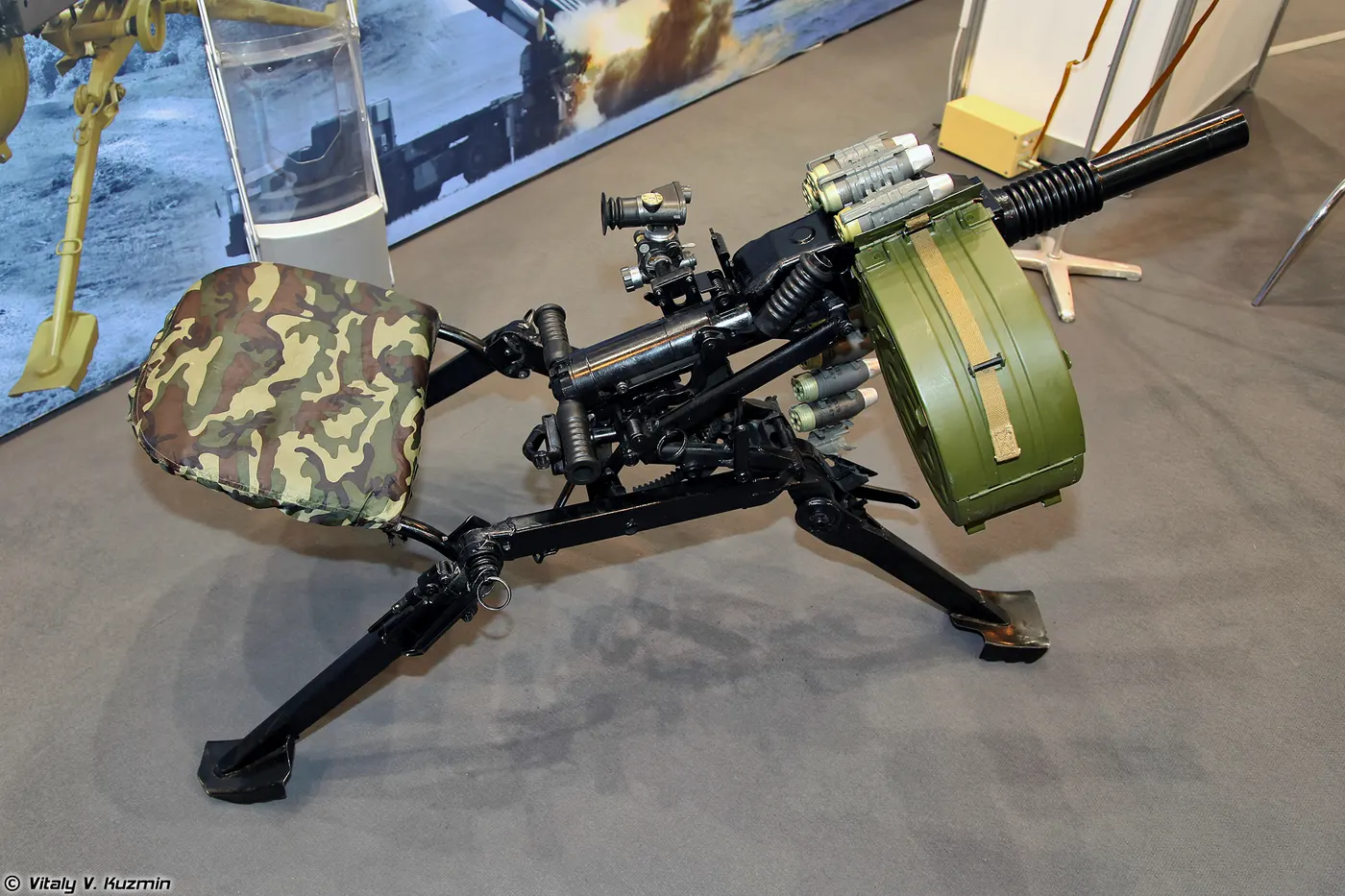 AGS-40