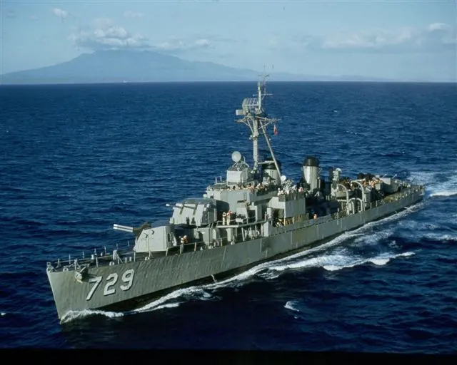 Allen M. Sumner-class destroyer