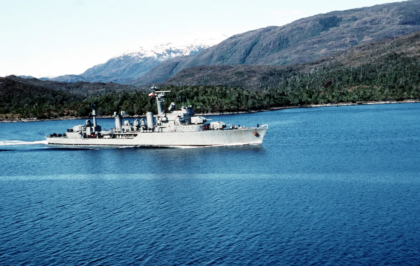 Almirante-class destroyer