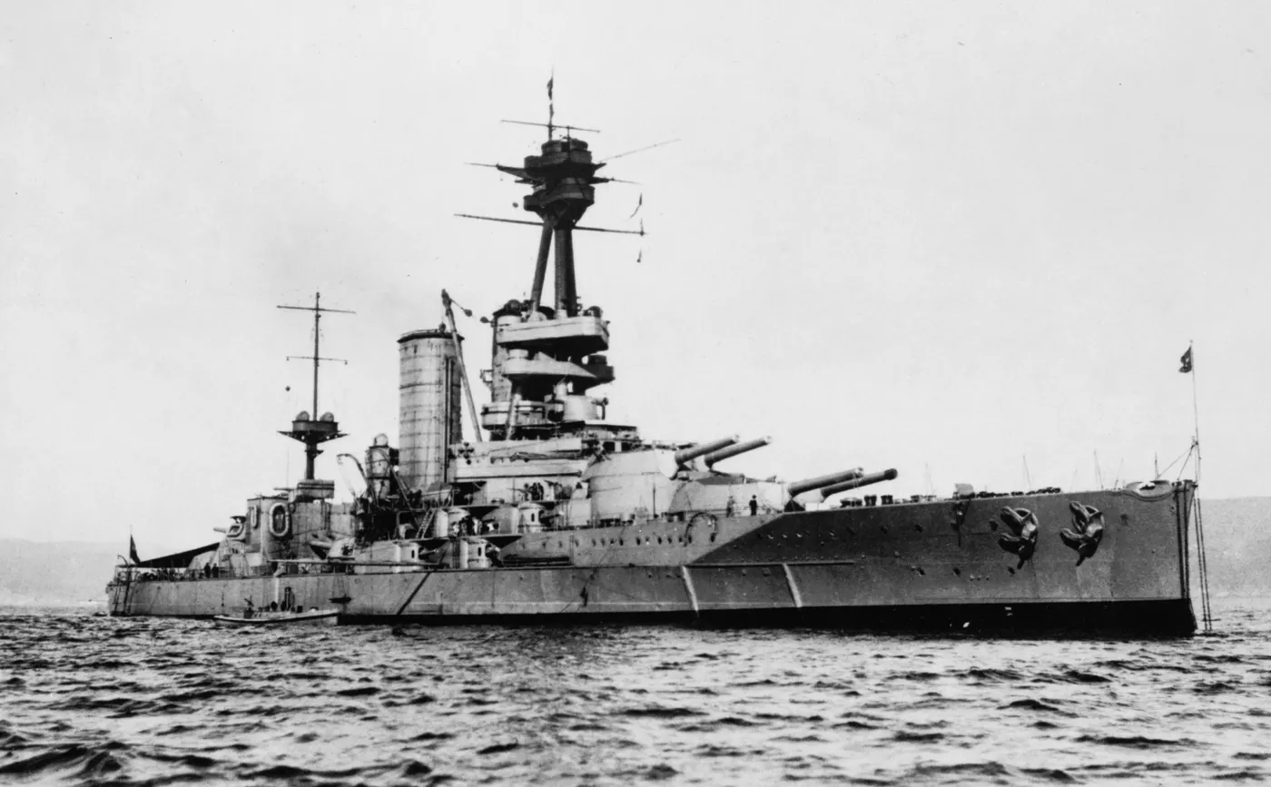 Almirante Latorre-class super-dreadnought battleship