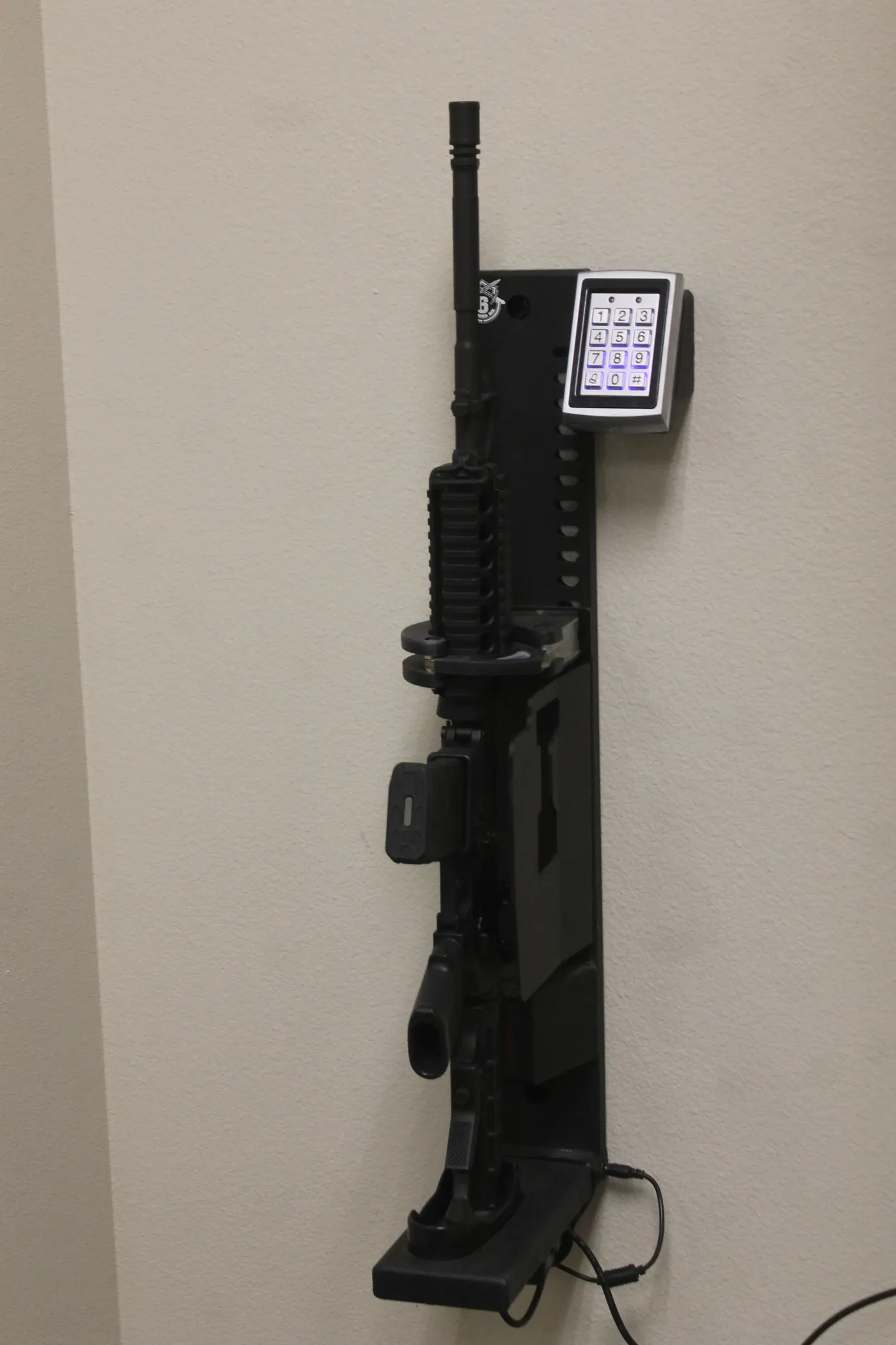 A 30-round STANAG-pattern magazine, the detachable magazine standard nearly every AR-15-pattern rifle has shared since a 1980 NATO working group built it around the original M16 magazine