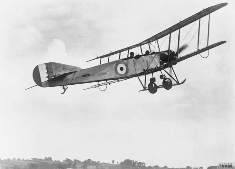 Avro 504B eğitim uçağı