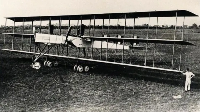 Ca.4 bombardıman uçağı
