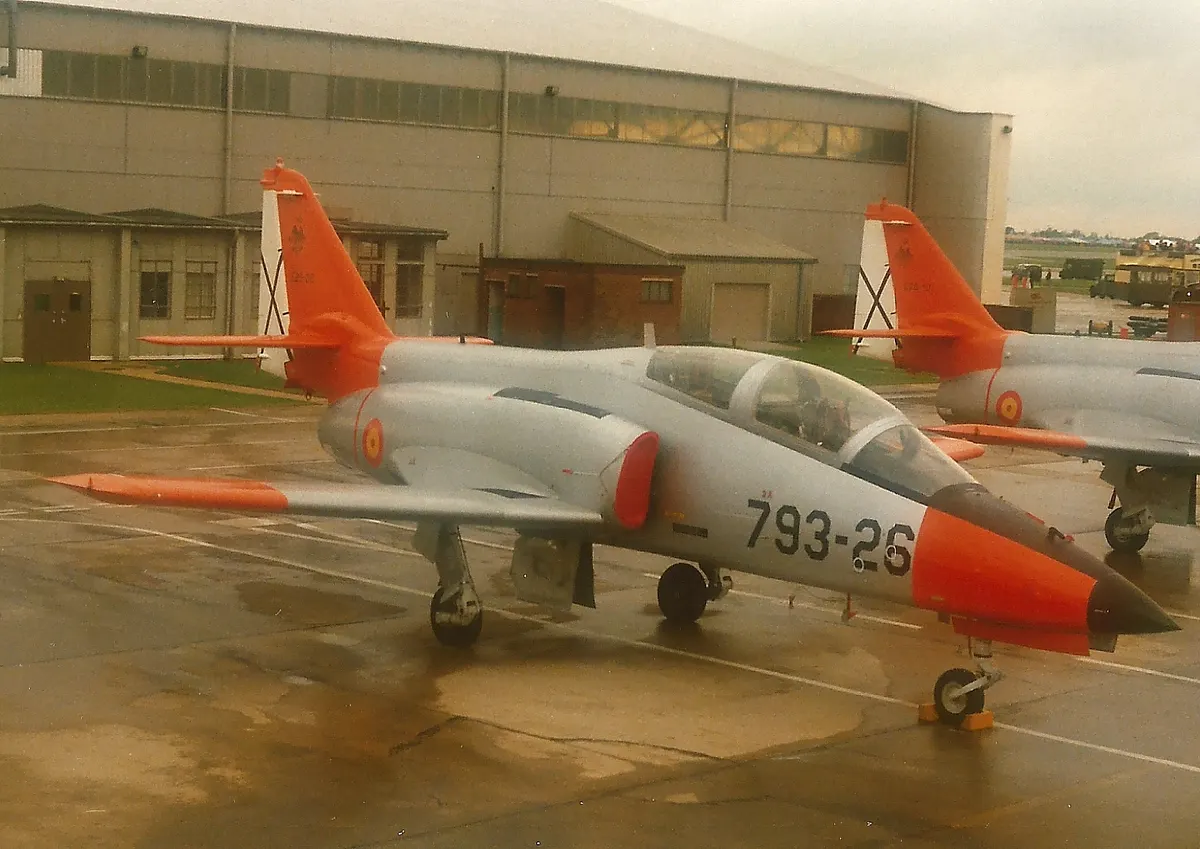 Yerde veya uçuşta CASA C-101EB Aviojet eğitim uçağı