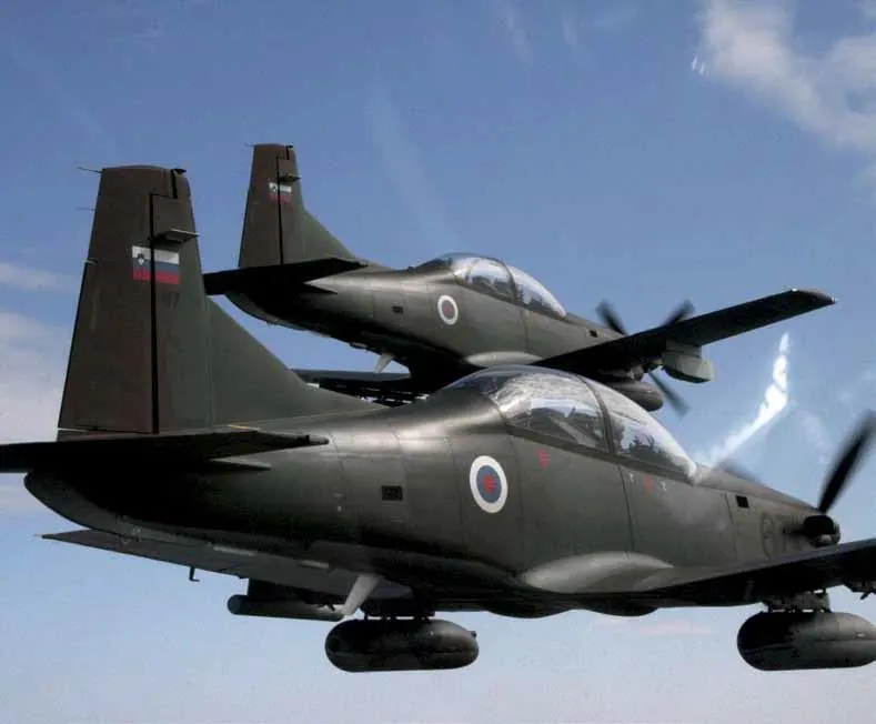 Askeri turboprop eğitim uçağı Pilatus PC-9M