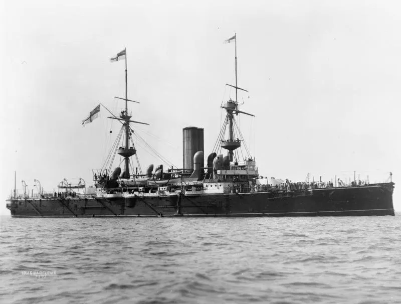 Centurion-sınıfı ön-dreadnought savaş gemisi