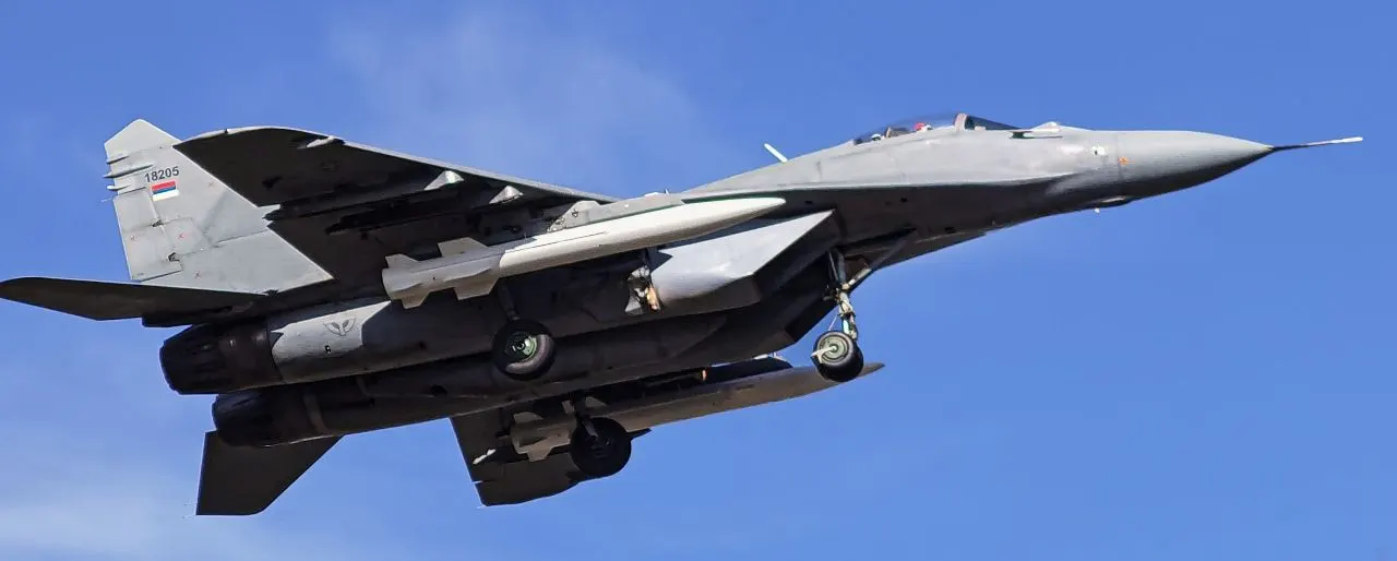 CM-400