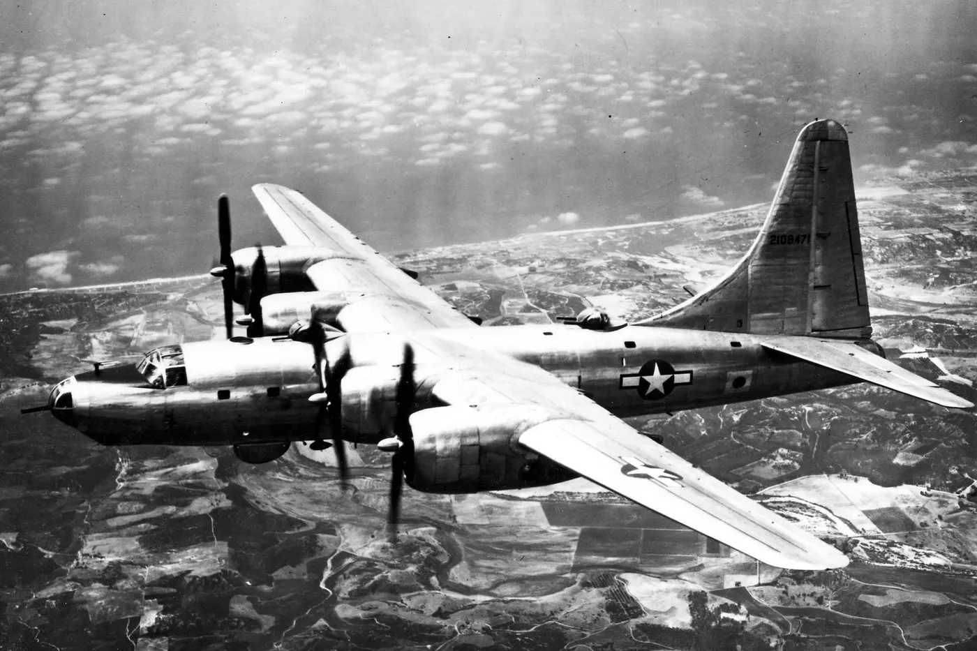 B-32 Dominator ağır bombardıman uçağı