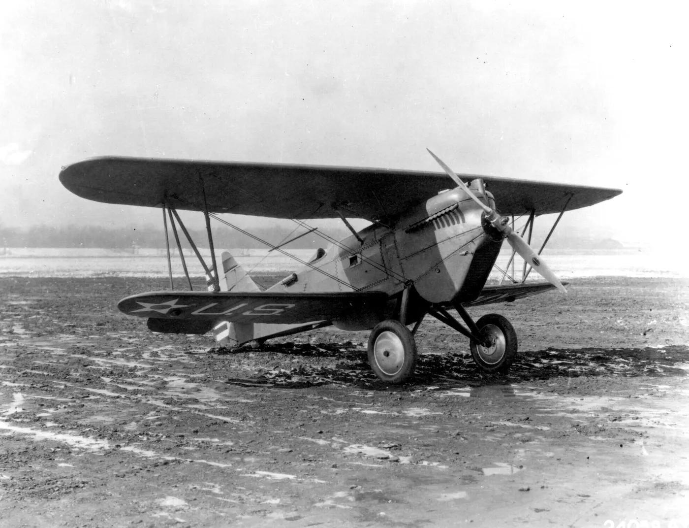 Curtiss P-1 Hawk
