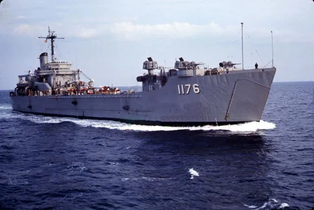 De Soto County-class tank landing ship