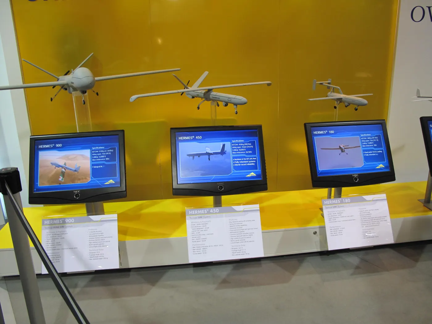 Elbit Hermes 180