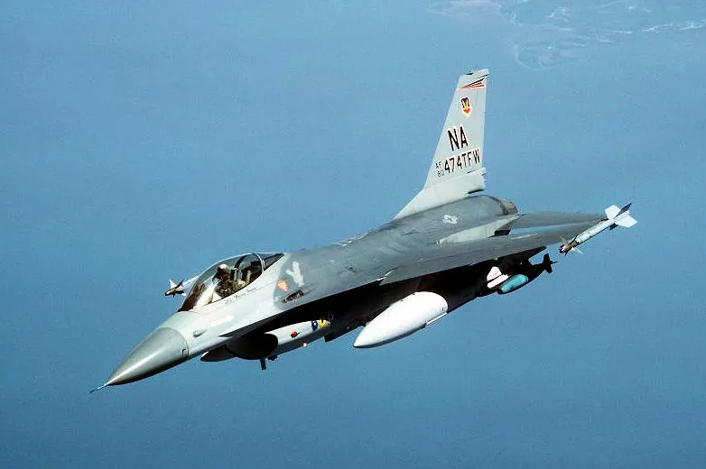 F-16 Block 10 Fighting Falcon geliştirilmiş blok