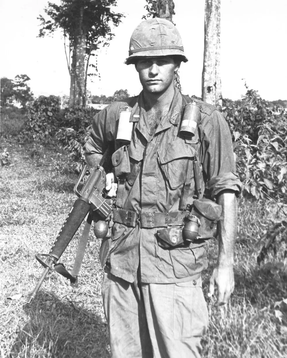 US Army soldier with M16 rifle
