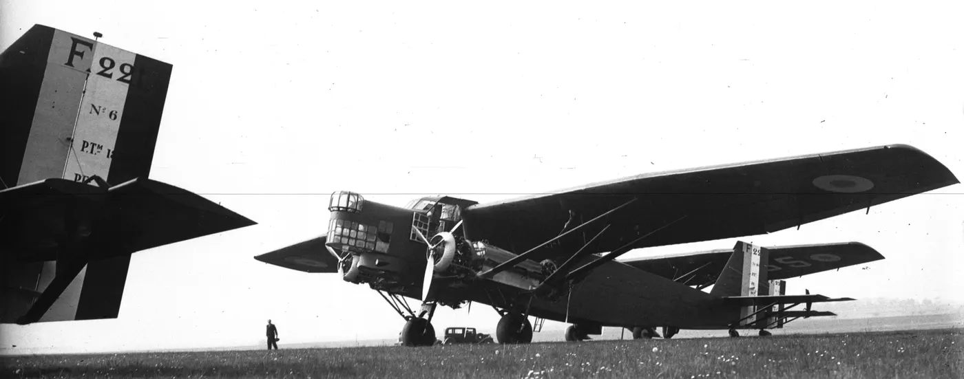F.220 bombardıman uçağı