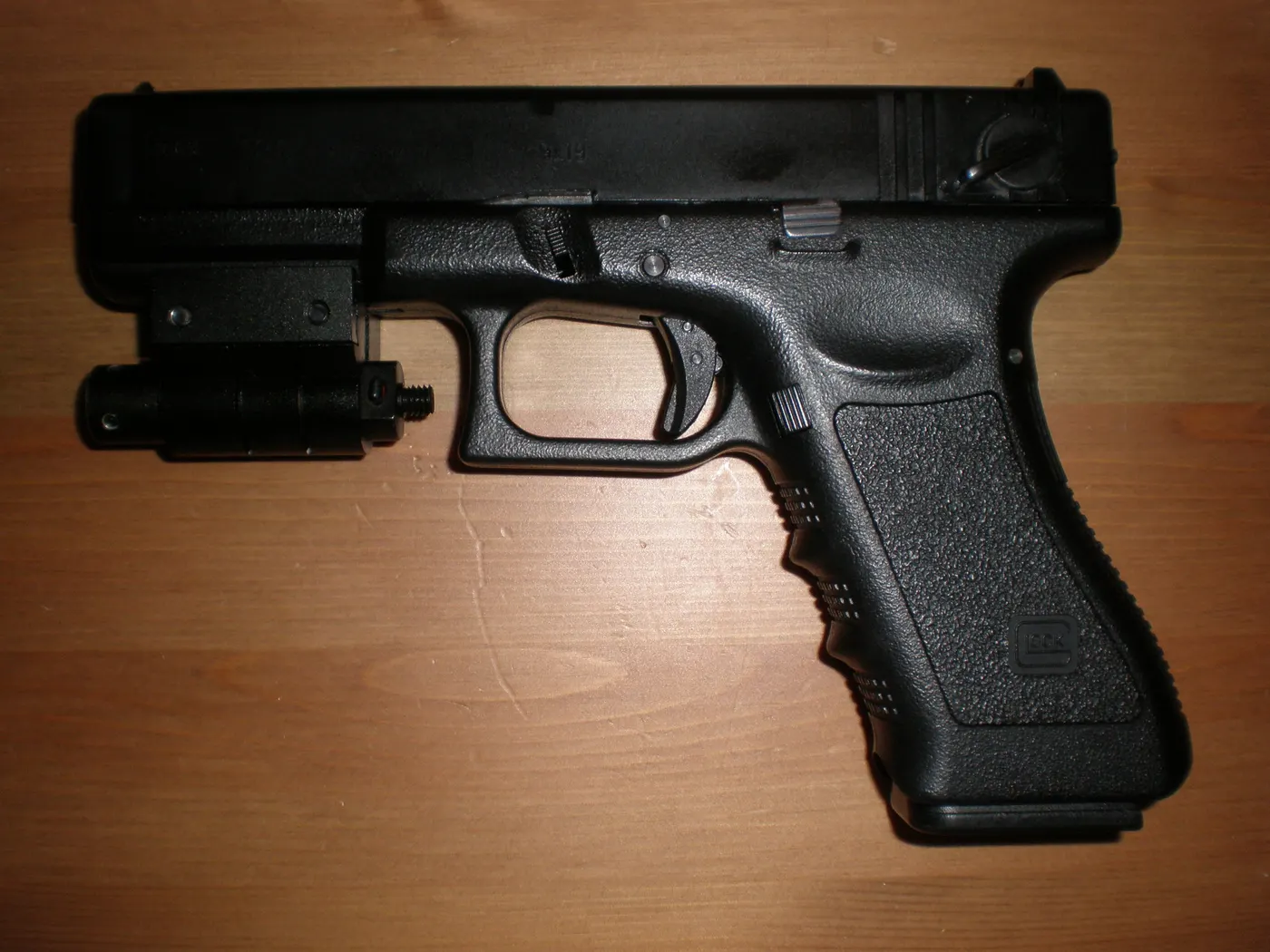 Glock 18C tabancası