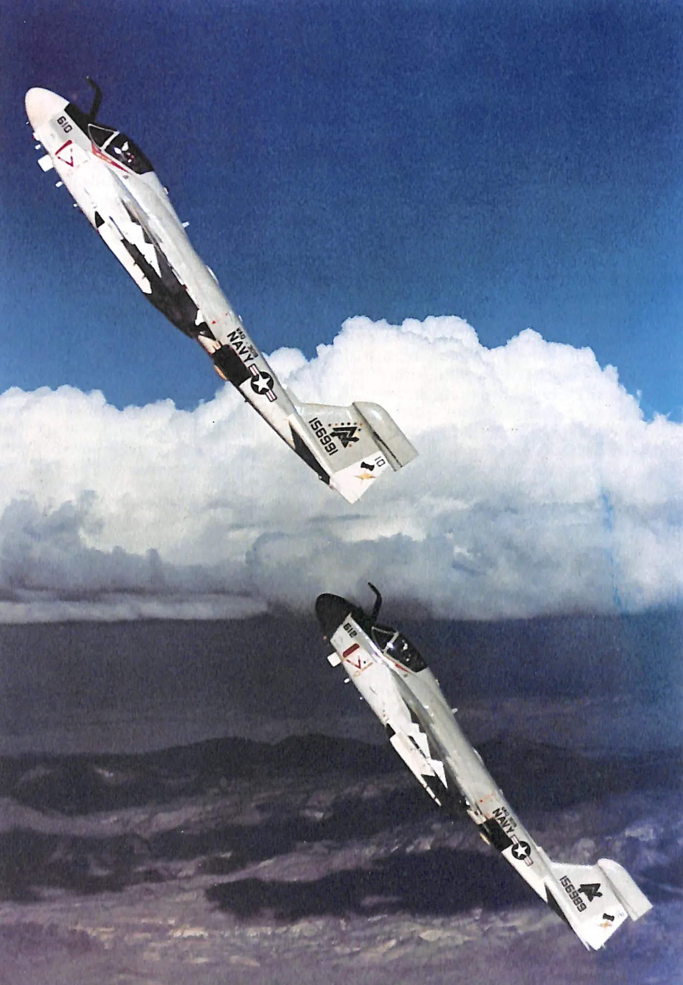 EA-6A Intruder elektronik savaş uçağı