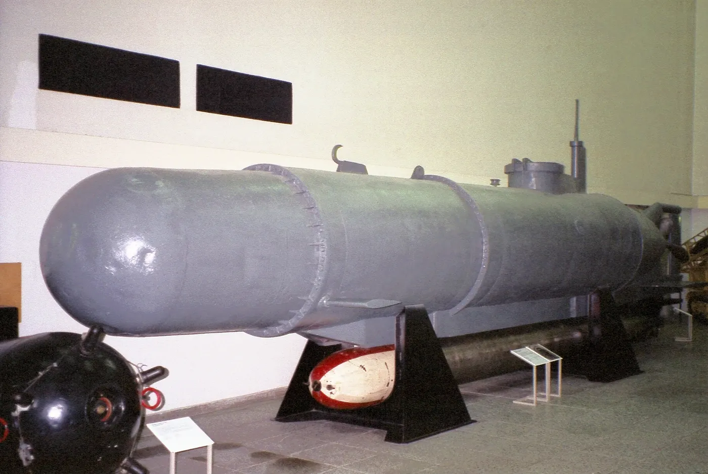 Hecht-class submarine