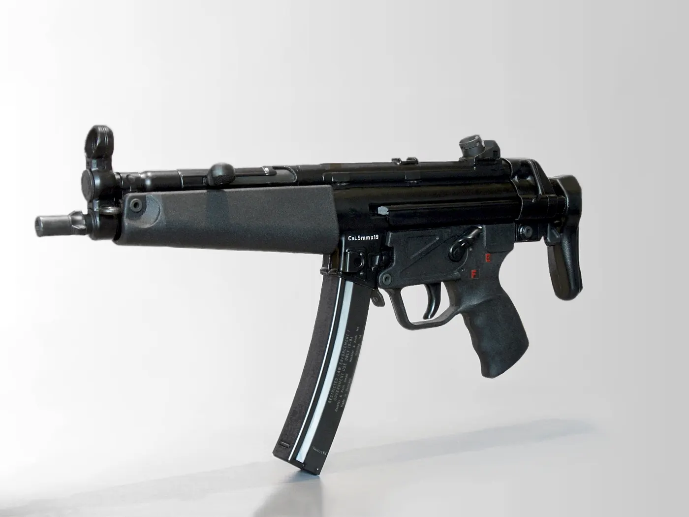 Heckler & Koch MP5 makineli tabancası