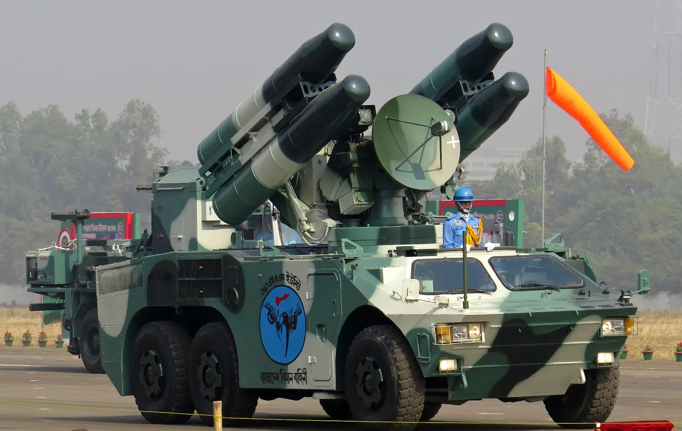 HQ-7 hava savunması füzesi