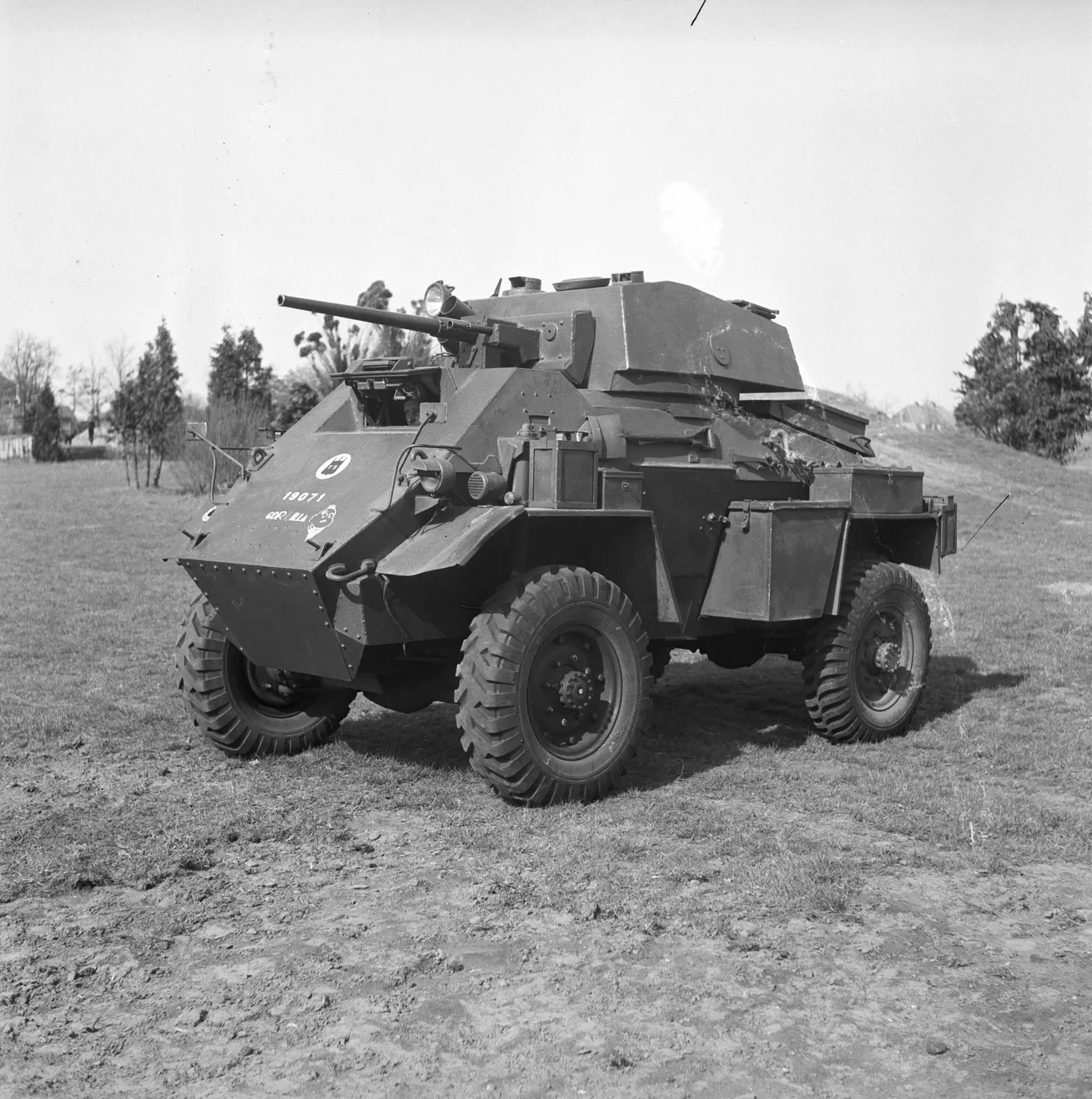 Humber Zırhlı Araba