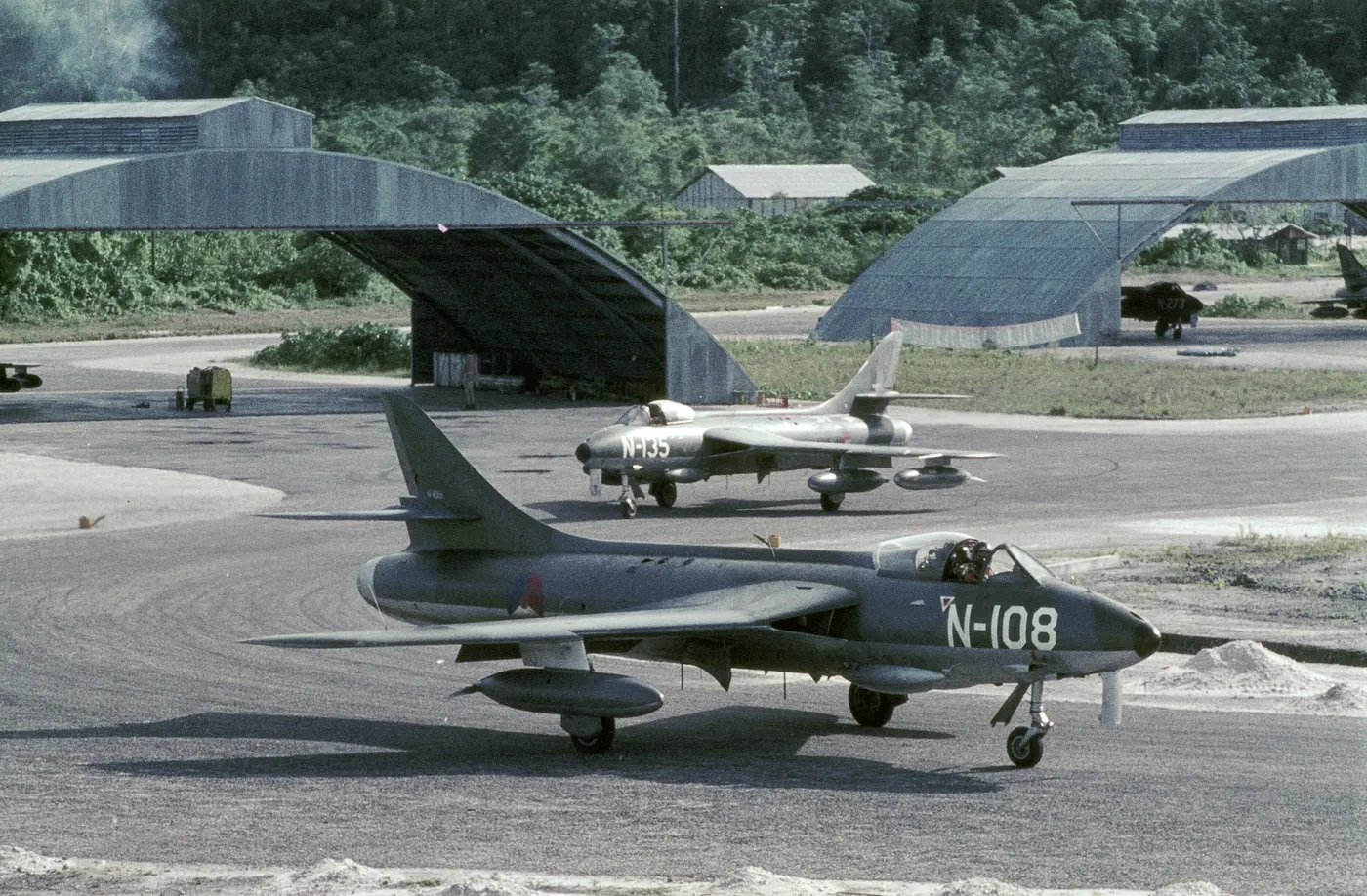 Hunter F.Mk 4 avcı uçağı