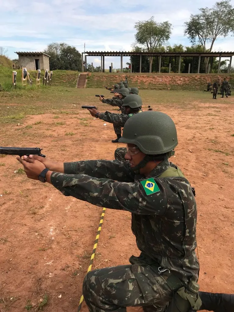 IMBEL 9mm tabancası
