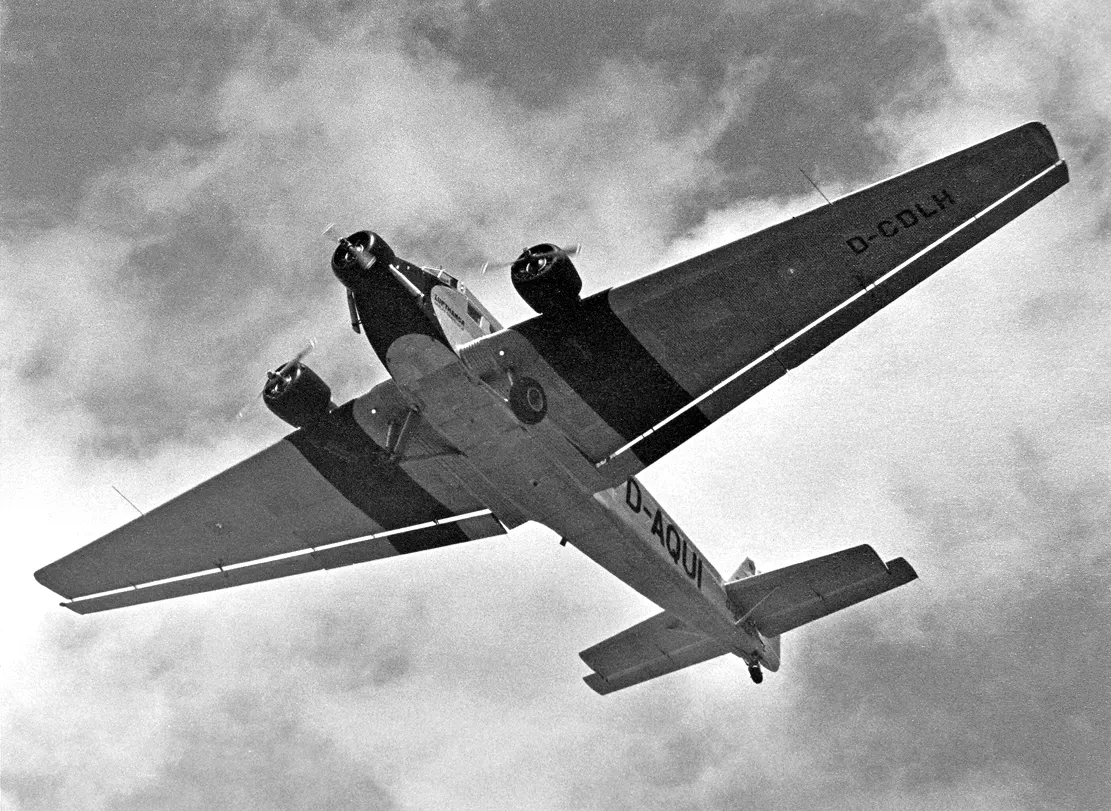 Ju 52/3m nakliye bombardıman uçağı