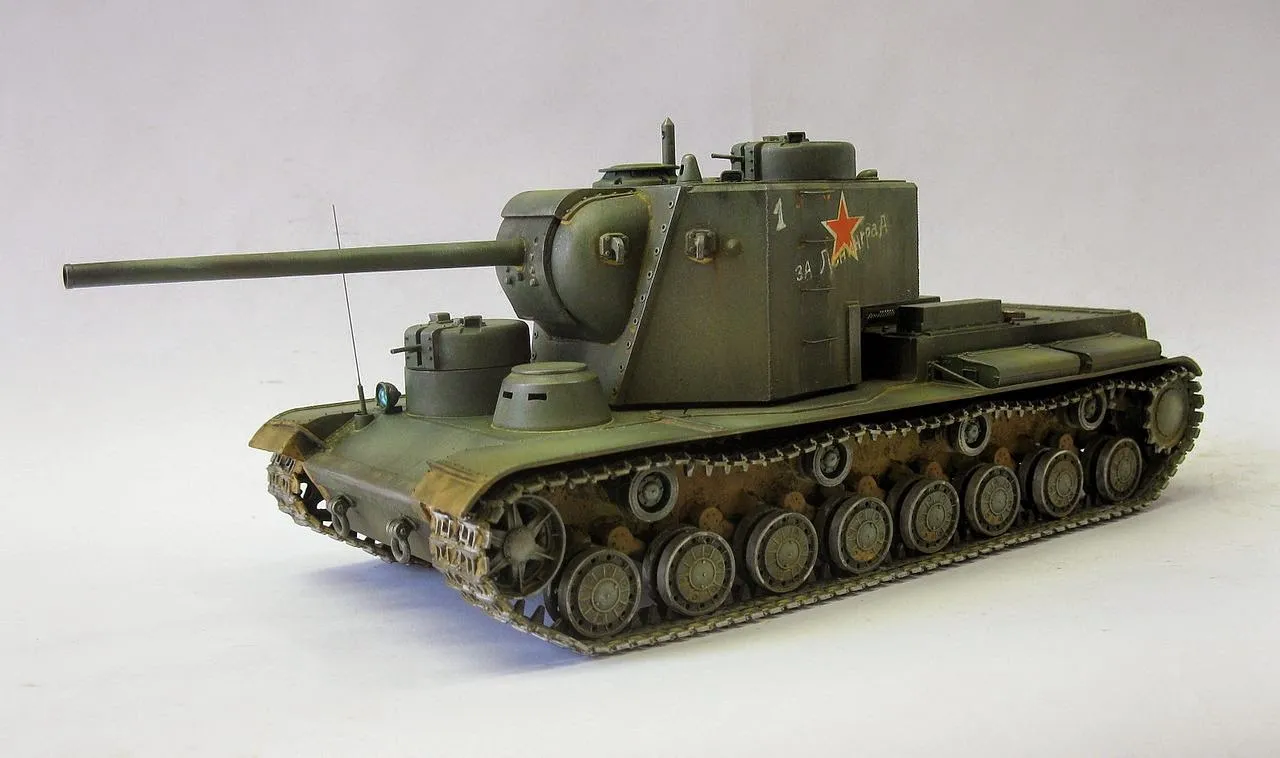 KV-5 ağır tankı