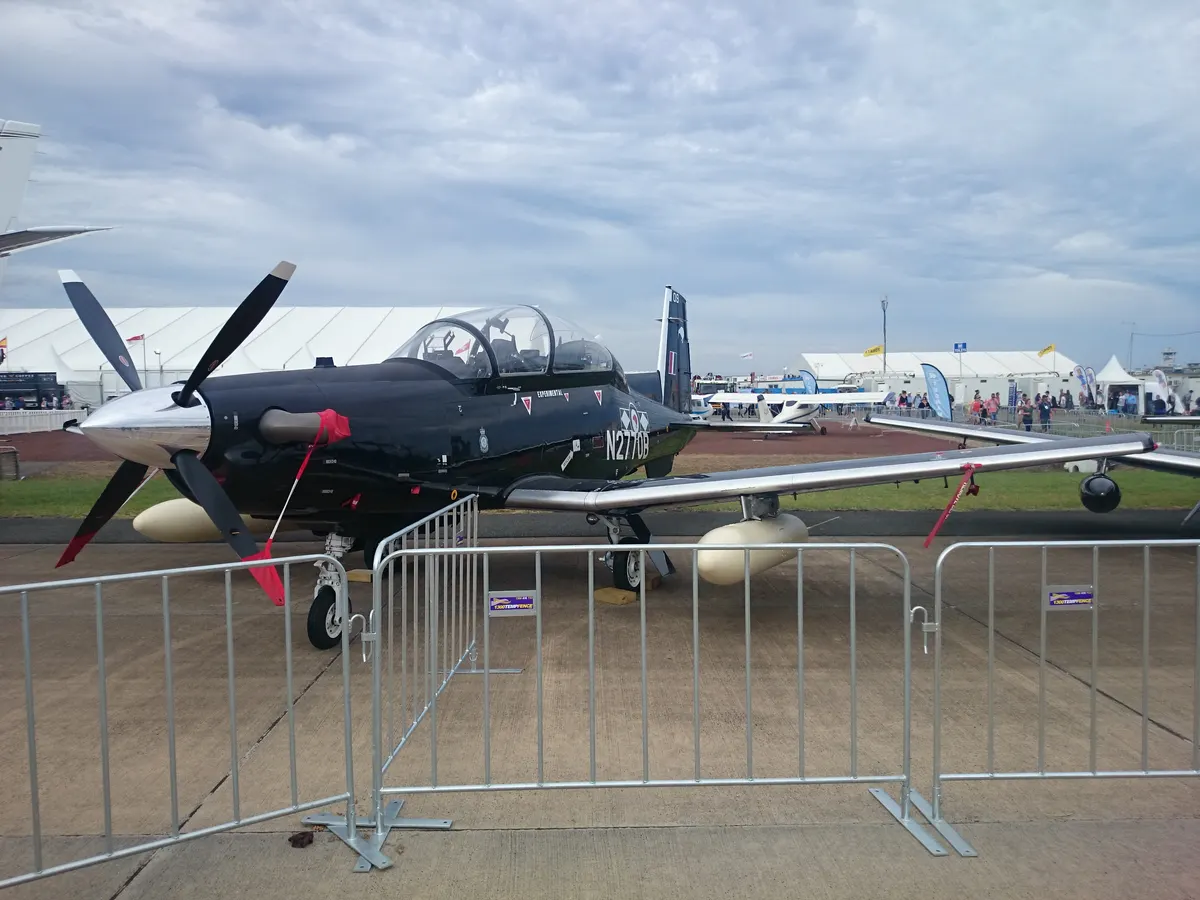 Bir Beechcraft T-6C Texan II askeri eğitim uçağı