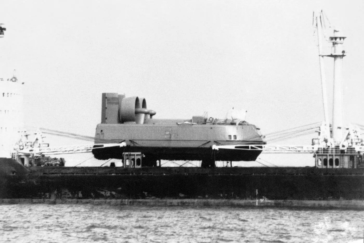 Lebed-class LCAC