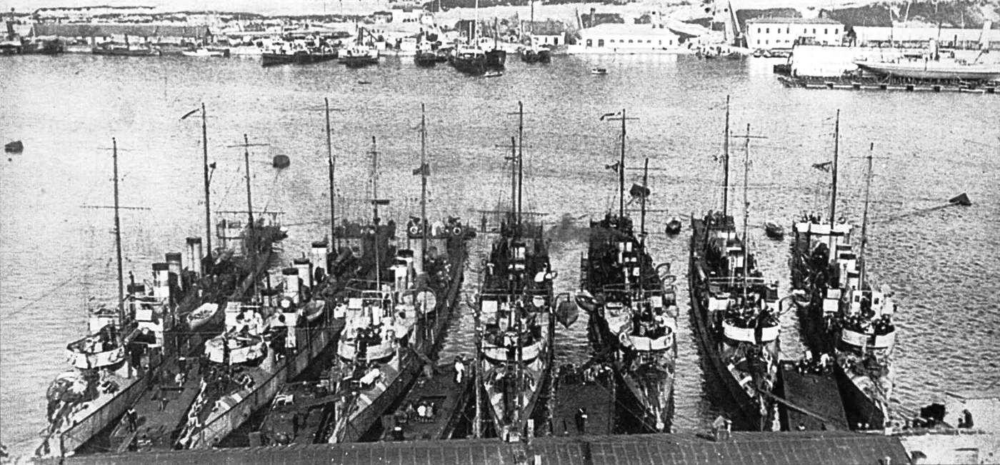 Lieutenant Pushchin-class destroyer
