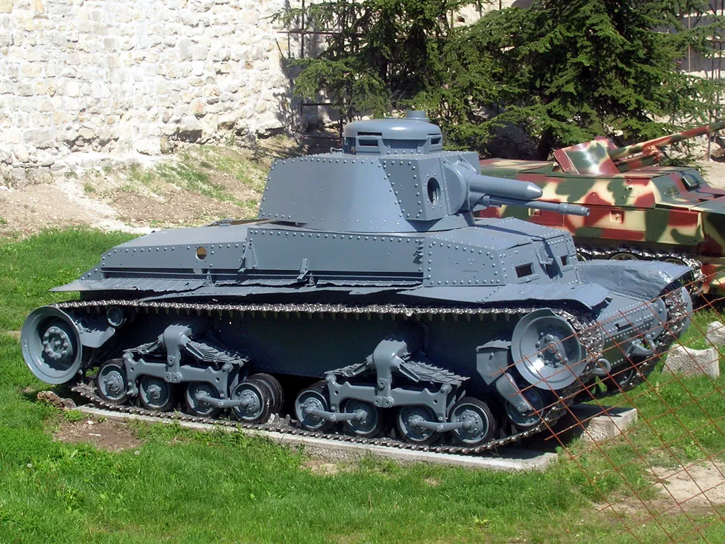 LT-35