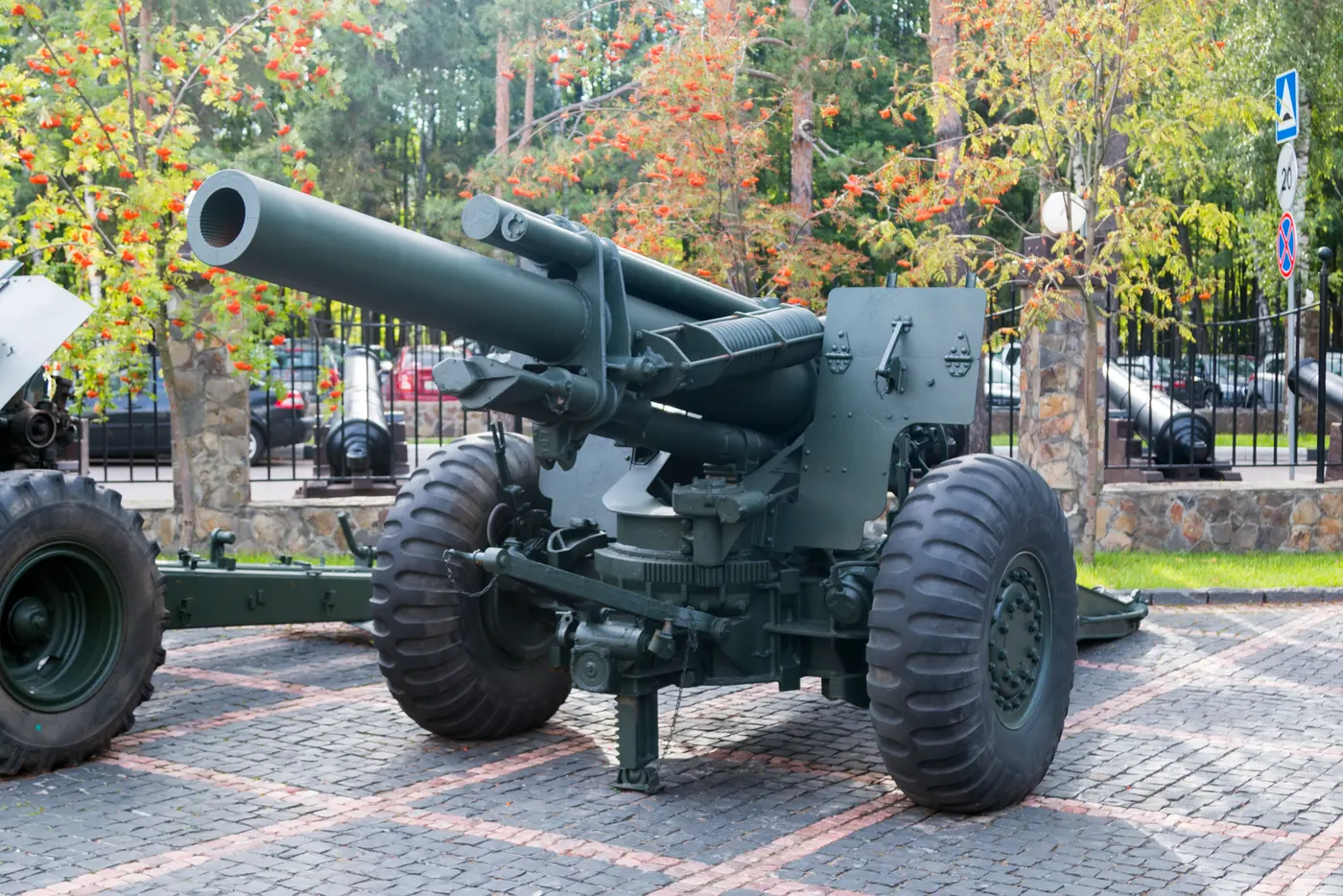 M114