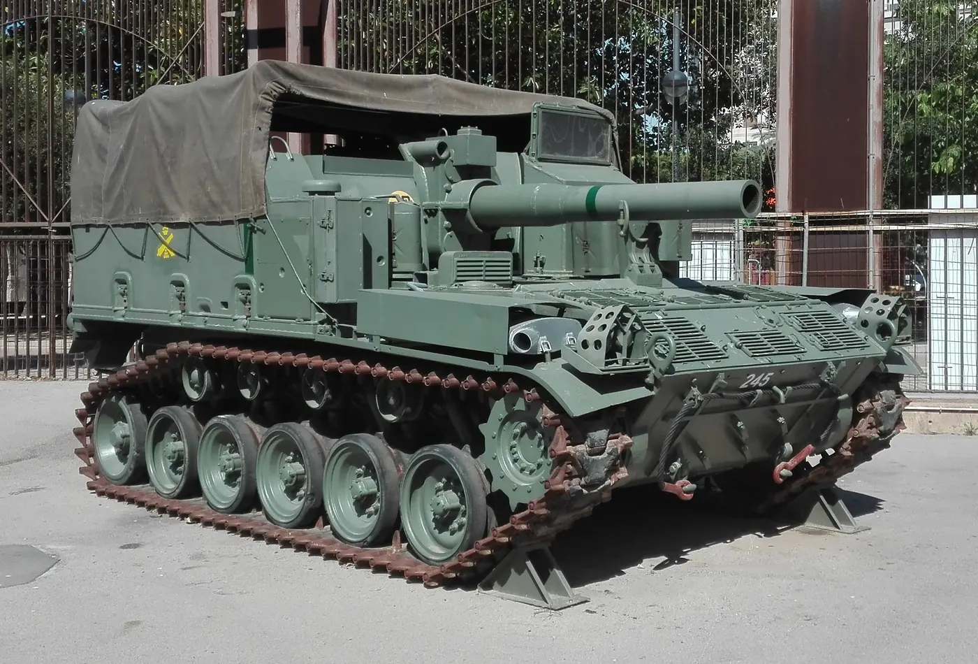 M44 self-propelled howitzer