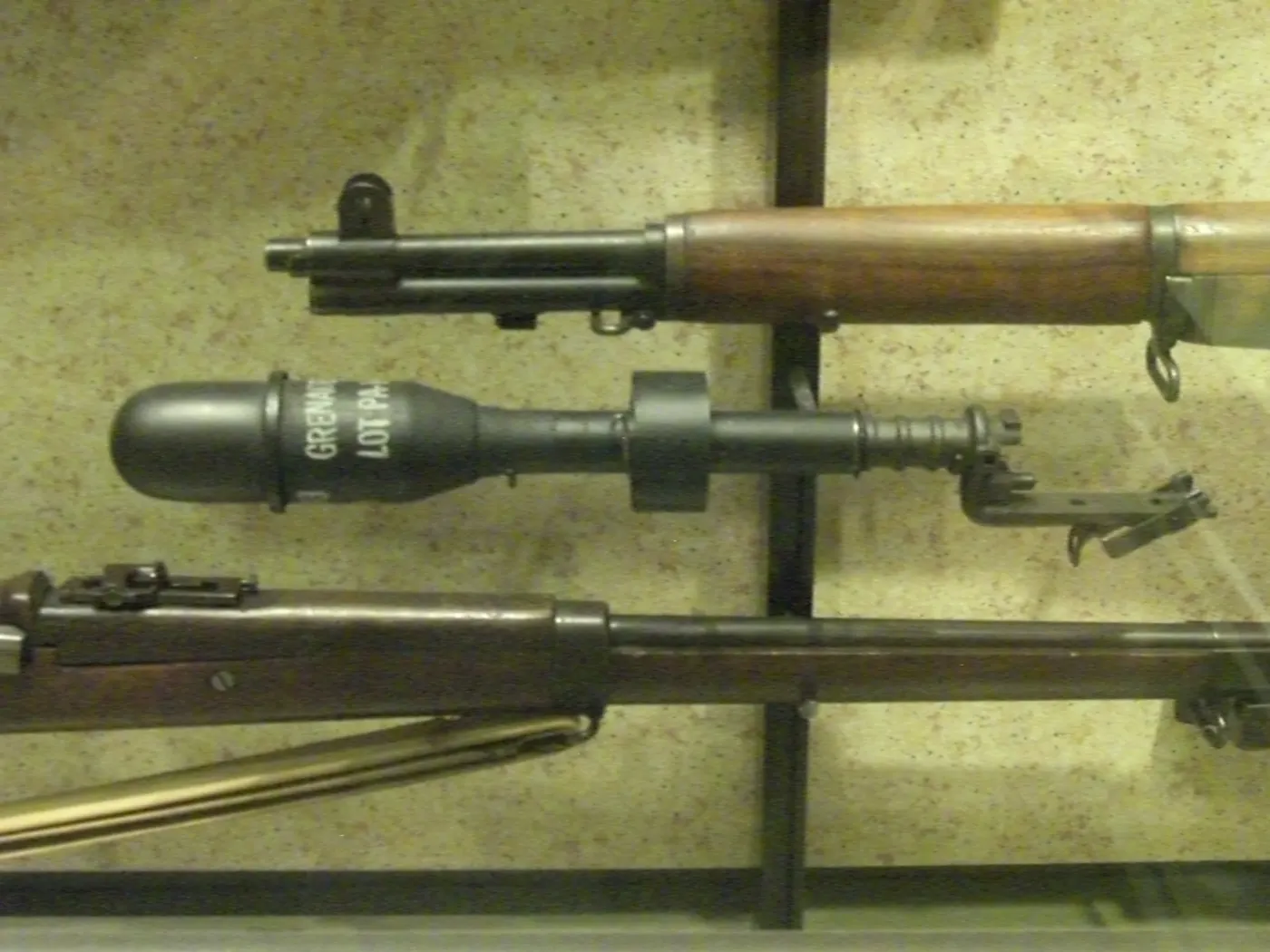 M9