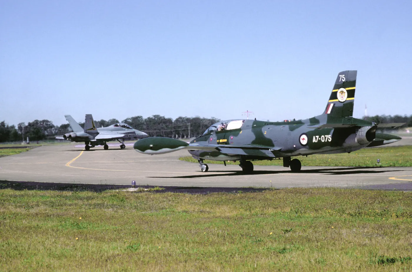 MB-326H