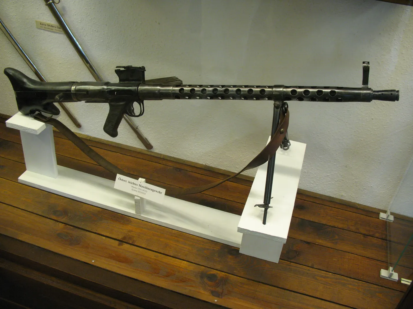 MG 30
