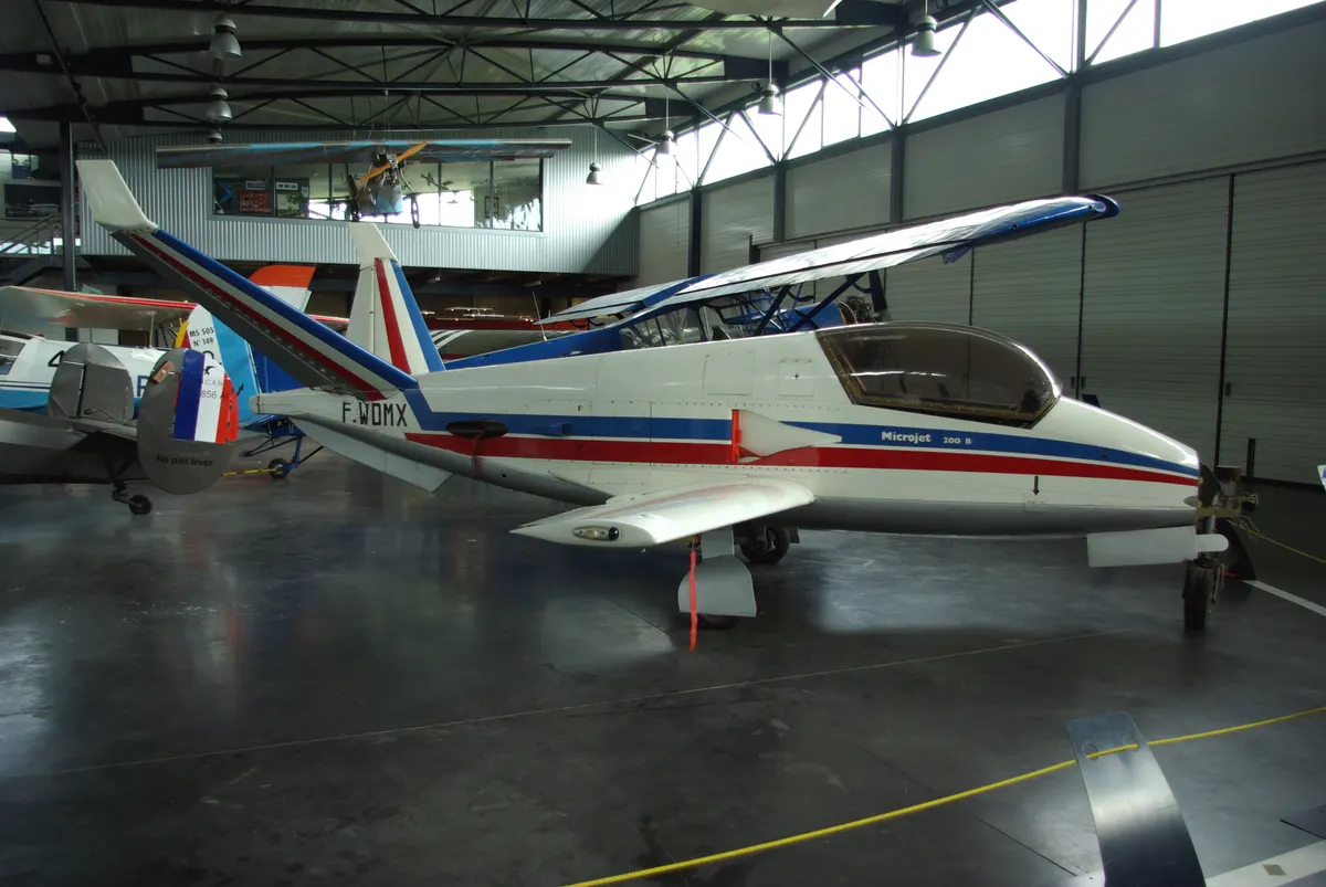 Microjet 200B jet trainer in flight or on display