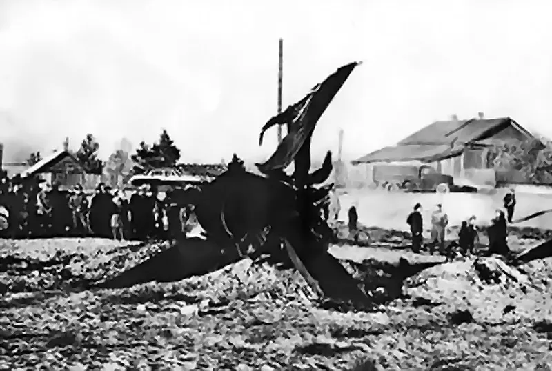 MiG I-221