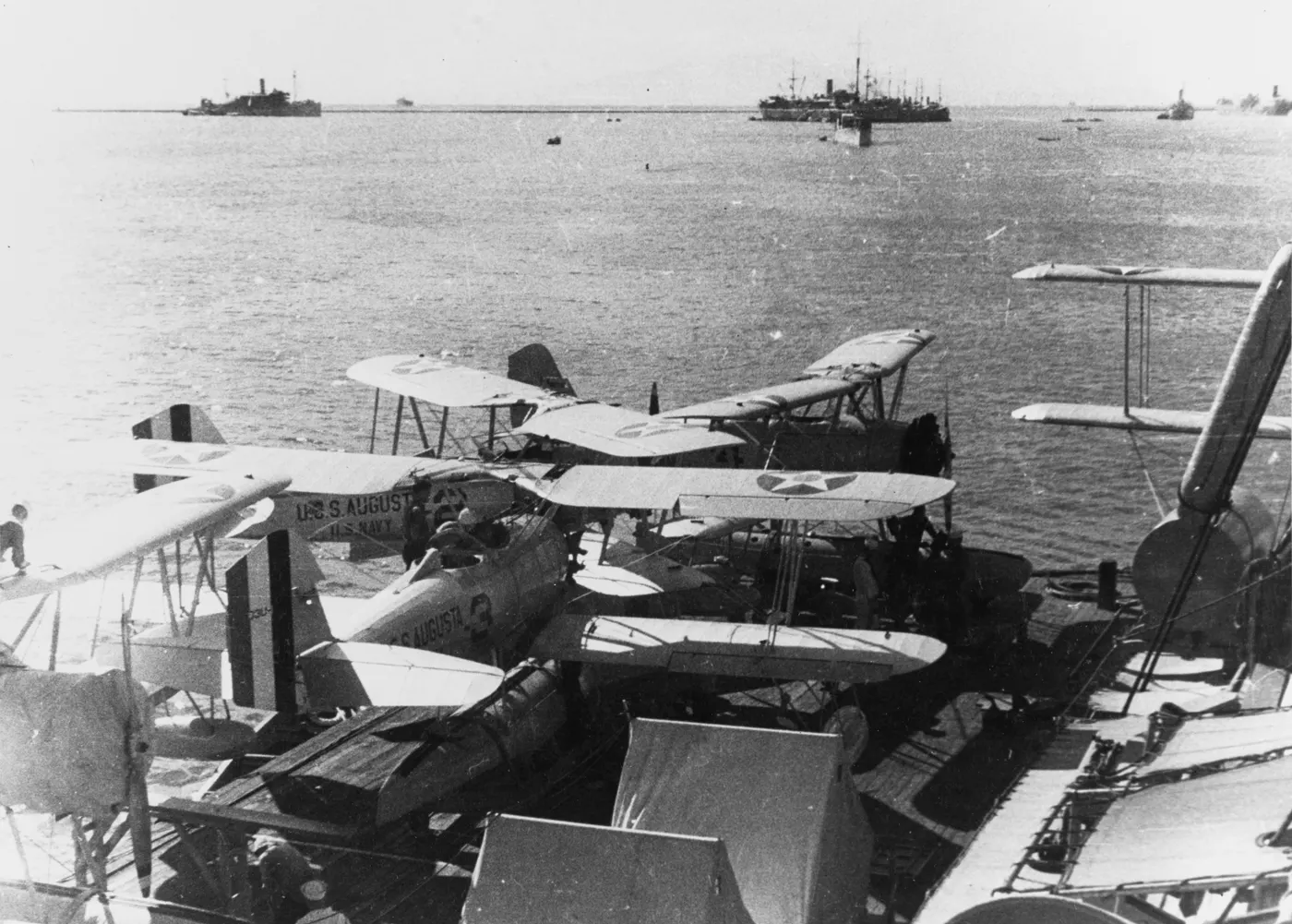 O3U-1 Corsair gözlemci uçağı