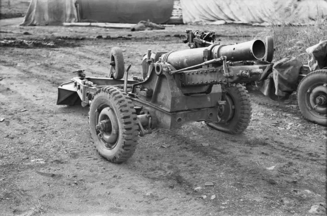Ordnance QF 25-pounder Kısa
