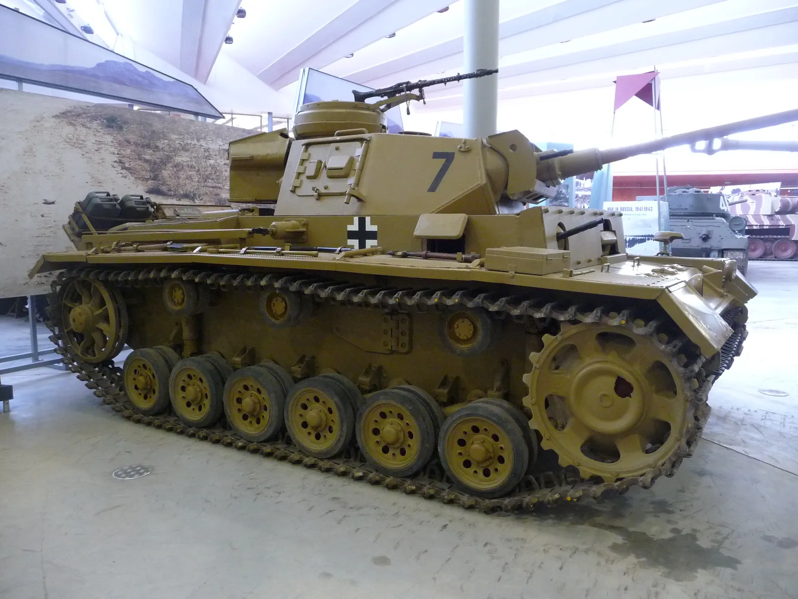 Panzer IIIJ orta tankı