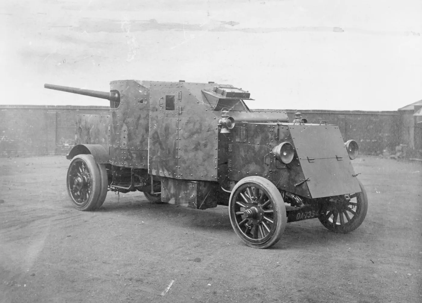 Pierce-Arrow armored lorry