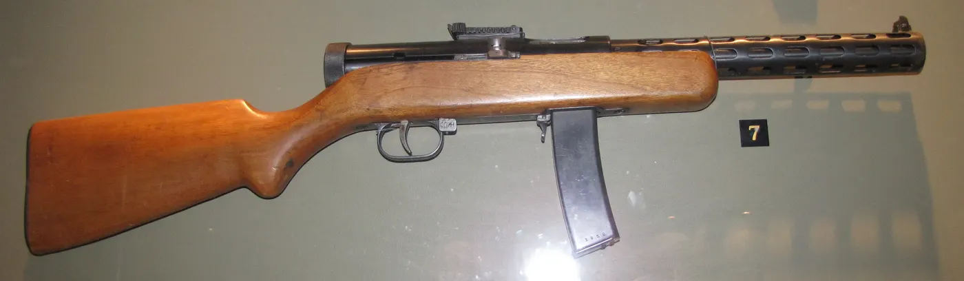 PPD-40 makineli tabancası